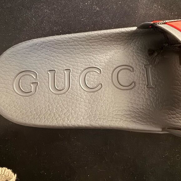 Brand new with box Gucci Black, Red, and Green mens Sandals slippers - Picture 10 of 15